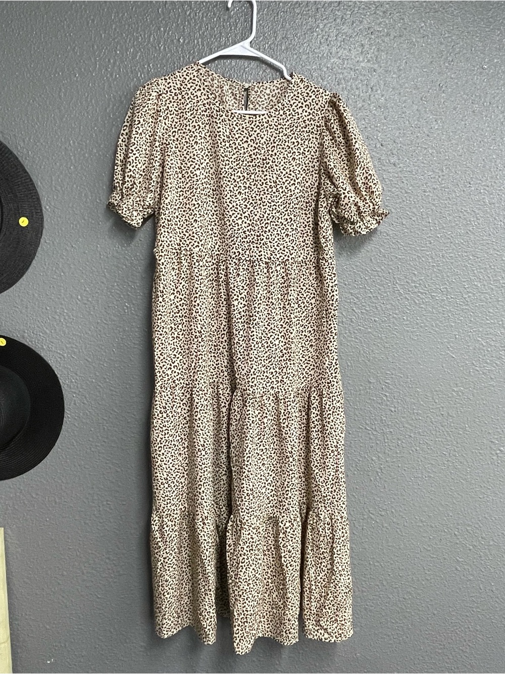 SHEIN Beige and Black Leopard Midi Dress with Puff Sleeves